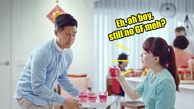 [Test] 6 Very 'Mafan' Struggles Every M'sian Can Confirm Relate to at Chinese New Year Open Houses - WORLD OF BUZZ 8