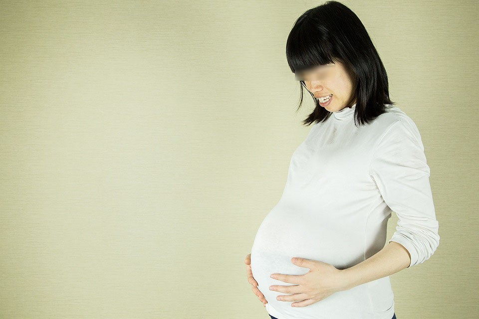 25yo Woman Suffers Seizure & Loses 6-Month Foetus After Going for Thai Massage - WORLD OF BUZZ
