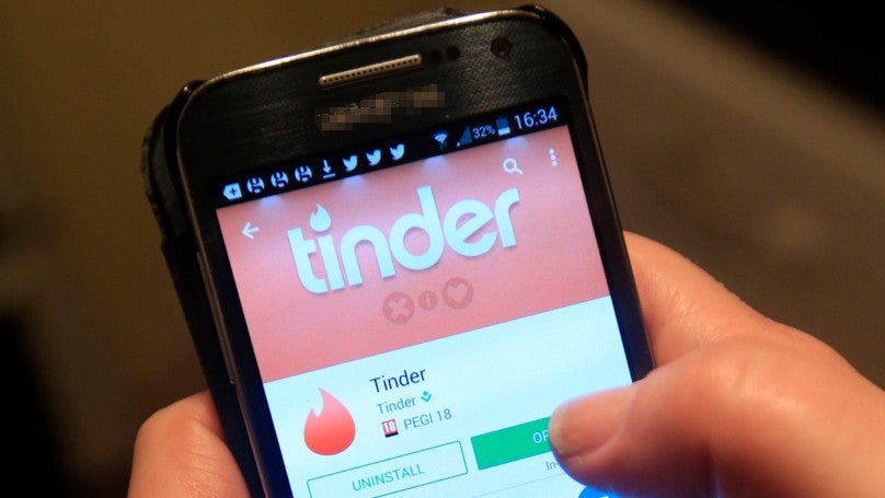 28yo M'sian Gives Tinder BF RM500k From Mother's Retirement Funds, Turns Out He's a Scammer - WORLD OF BUZZ