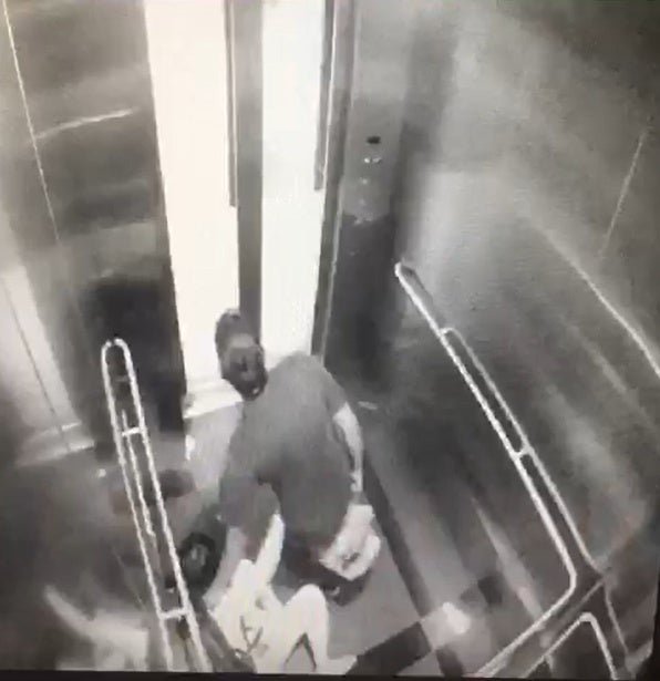 48yo Woman Gets Mugged in Cheras MRT Station Elevator - WORLD OF BUZZ 2