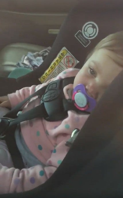 Convicts Use Their Criminal Skills to Save 1yo Baby Girl Trapped in Locked Car - WORLD OF BUZZ