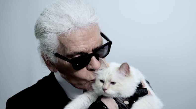 Karl Lagerfeld's Cat Richer Than All of Us As She Inherits Part Of RM1.55 Bil After Owner's Death - WORLD OF BUZZ 4