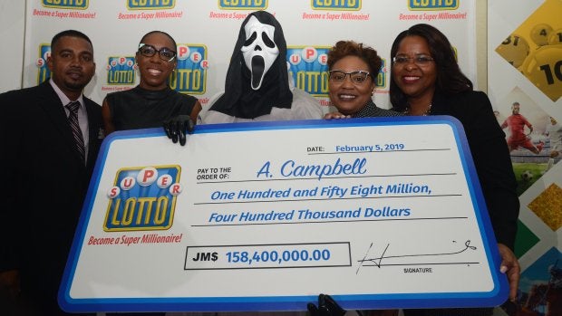 Lottery Winner Collects Cheque Dressed As Ghostface From Scream To Hide Identity From Family - WORLD OF BUZZ 3