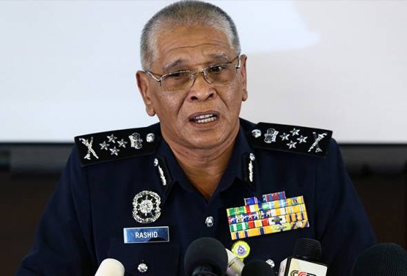 PDRM Senior Officers Insist They Were Asked to Retire; Did Not Resign Together as Rumoured - WORLD OF BUZZ