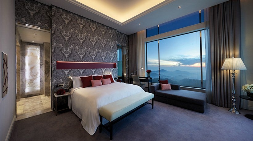 This Hotel is The First in M'sia to Be Awarded With 5-Star Rating by Forbes Travel Guide! - WORLD OF BUZZ 2