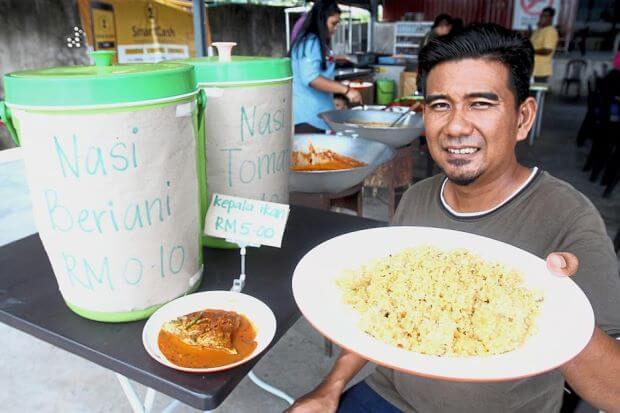 You Can Get Nasi Briyani from This Penang Stall for Just 10 sen! - WORLD OF BUZZ