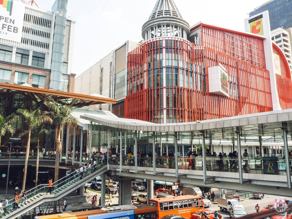 You Can Now Shop Until You Drop at This New Shopping Mall Near Platinum Mall, Bangkok! - WORLD OF BUZZ 8