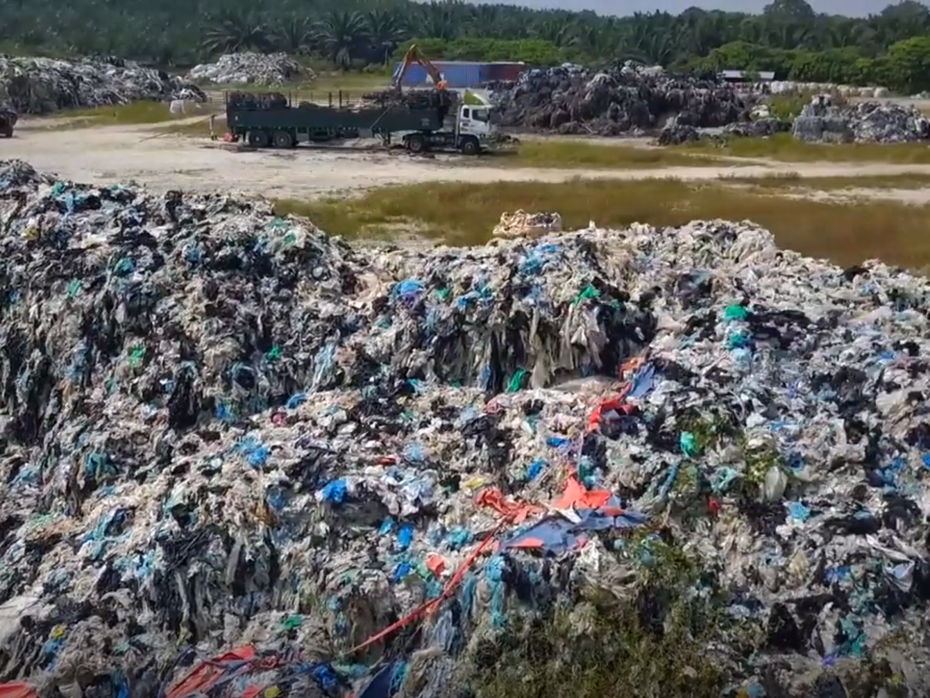 Massive Illegal Plastic Landfill Found In Penang With "6 Football Fields" Worth Of Trash Piled Two Stories High - WORLD OF BUZZ 1