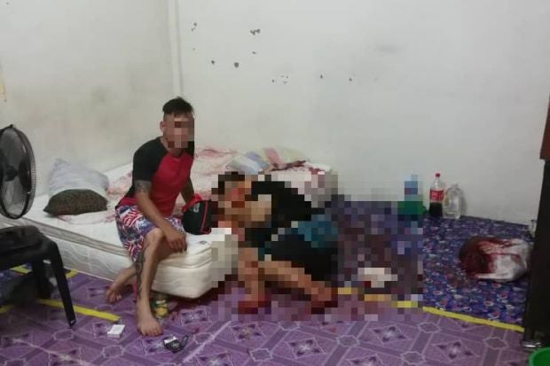 M'sian Woman Agrees to Threesome with Husband's GF, Stabs GF's Genitals After Sex - WORLD OF BUZZ 5