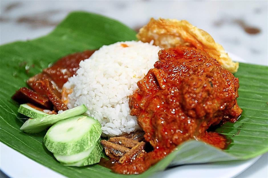 Nasi Lemak Is Officially One Of The Most Popular Traditional Dishes In The Entire World - WORLD OF BUZZ 1
