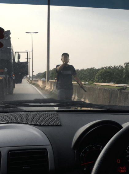 Netizen Shares Experience Of Almost Being Run Over By A Truck - World Of Buzz 2