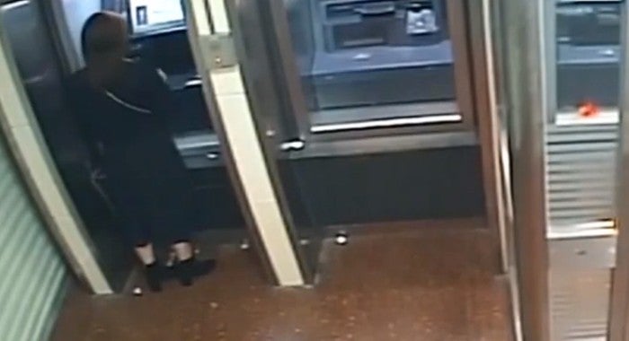 Robber Returns Money To Victim After Realizing She Has Rm0 In Her Bank Account - World Of Buzz 1