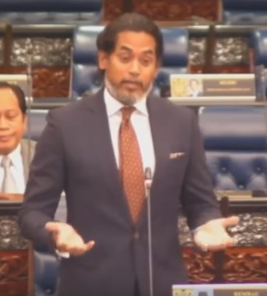 Shouting Match Breaks Out In Parliament With MP's Yelling And Calling Each Other "Bodoh" - WORLD OF BUZZ 2