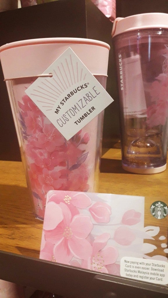 Starbucks Is Releasing Cherry Blossom-Inspired Beverages &Amp; Merchandises On 26 March 2019 - World Of Buzz 4