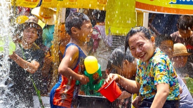 [Test] Relive Your Childhood at Malaysia’s Largest Water Festival in City of Elmina! 4 Zones, Water Gun Fights & More! - WORLD OF BUZZ 23