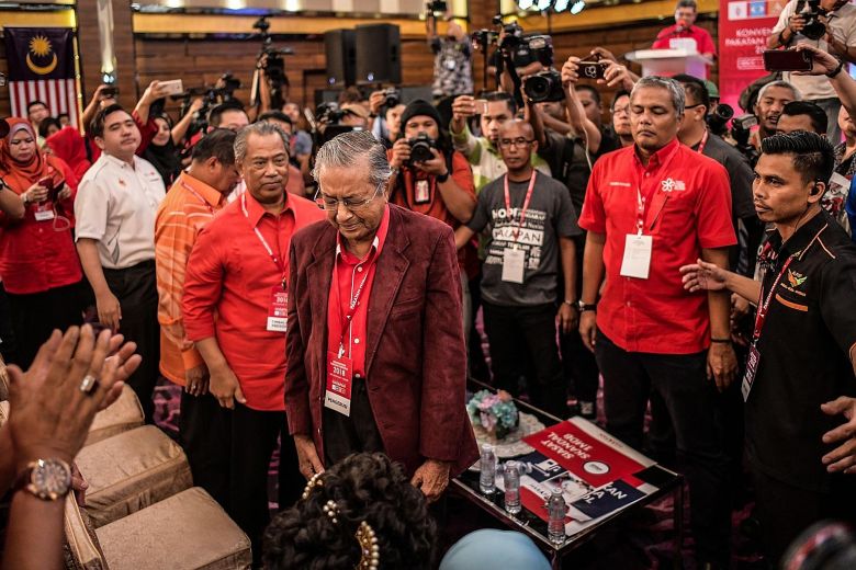 Tun M Says That He Is In A Hurry, Cites Mortality Is On His Mind - WORLD OF BUZZ 3