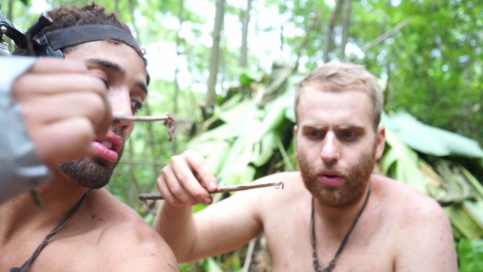 Two White Males Idiotically Attempt to Survive 3 Weeks in Kuantan Rainforest Without Clothes - WORLD OF BUZZ 3