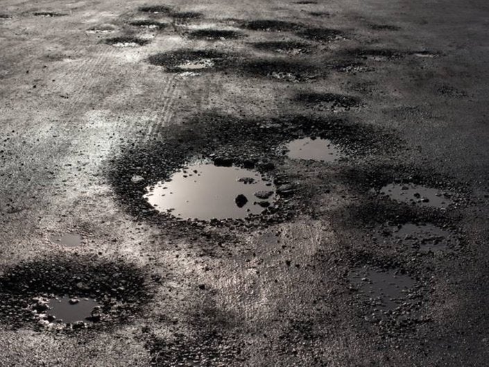 Man With Irregular Heartbeat Sent To Hospital But Potholes On The Road - World Of Buzz 1