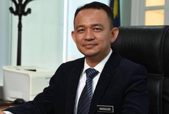 Maszlee Malik Shares List Of 23 Scholarships That Are Currently Open to Applications - WORLD OF BUZZ