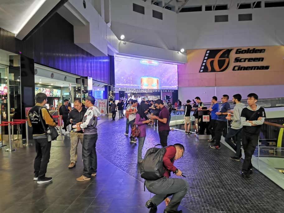 M'sian Fans Are Taking Leaves & Going to Cinema At 6.30am Just to Watch Avengers: Endgame - WORLD OF BUZZ 1