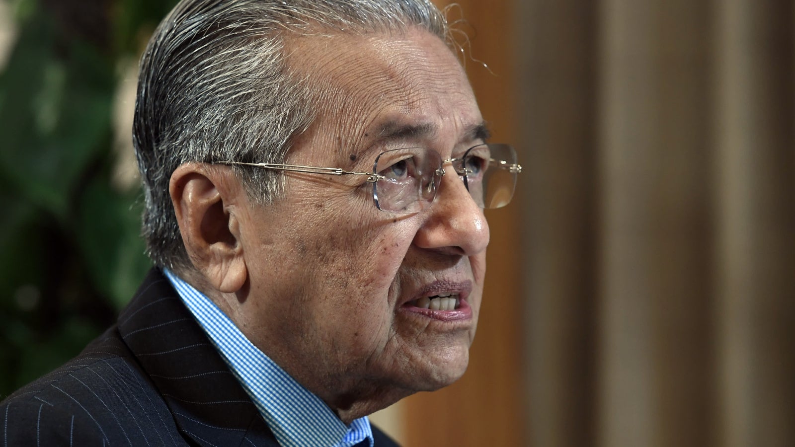 Report: Tun M Allegedly Wanted to Resign as PM Over Issues With New Johor MB, Syed Saddiq Convinced Him to Stay - WORLD OF BUZZ 3