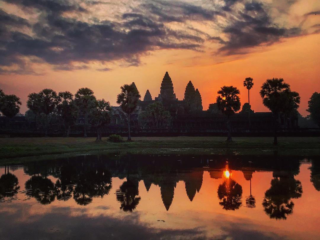 [Test] Watch the Sunrise Over Angkor Watt & X Other Things M'sians Should Have on Their Bucket List - WORLD OF BUZZ 2