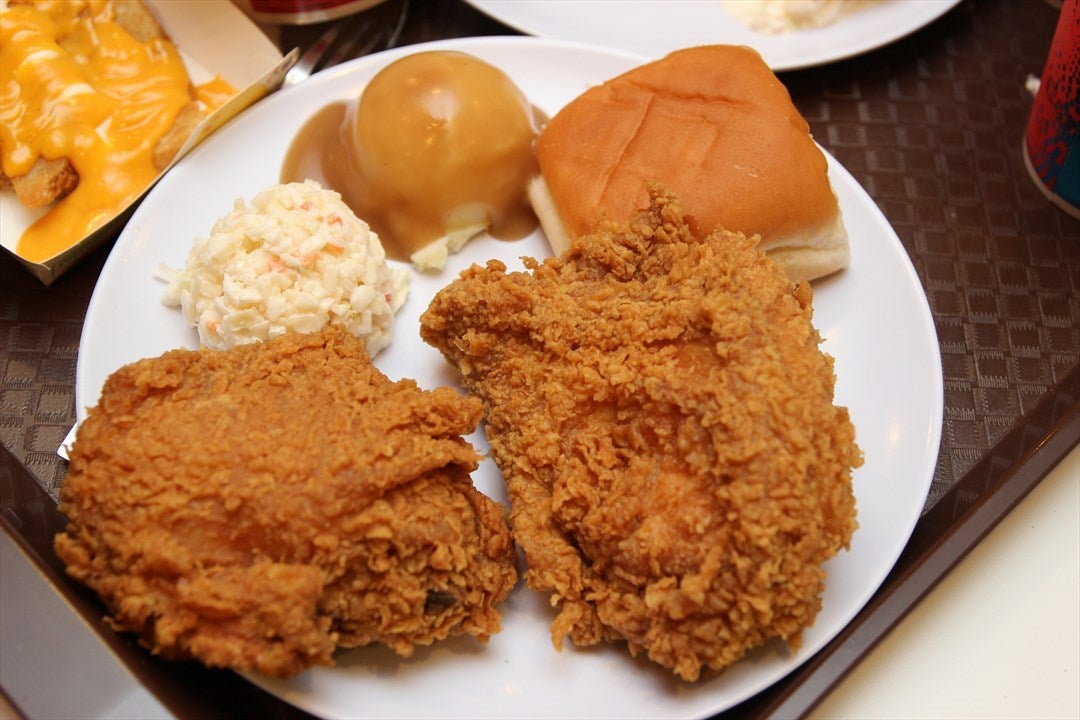 This Malaysian Discovered That You Can Get a RM5 Discount From KFC, Here's How - WORLD OF BUZZ