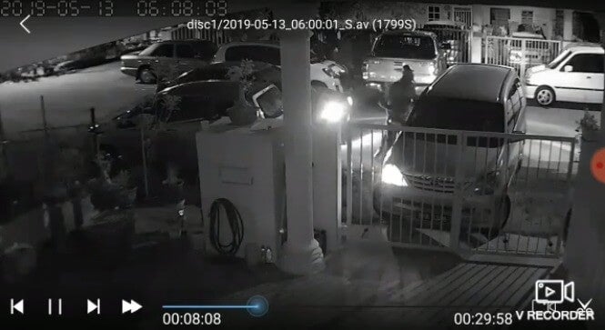 Car Thieves Ambush & Hijack Klang Woman's Vehicle As She Was Exiting House with Daughter - WORLD OF BUZZ 1