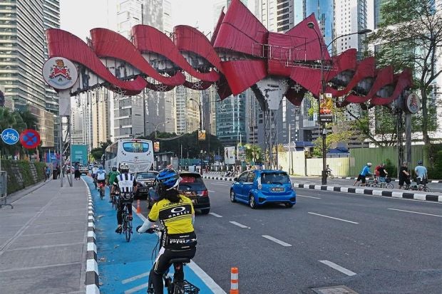 Dutch Cyclist Says M'sians Don't Have The Right Mindset to Cycle to Work, Netizens Not Sure What to Think - WORLD OF BUZZ 2