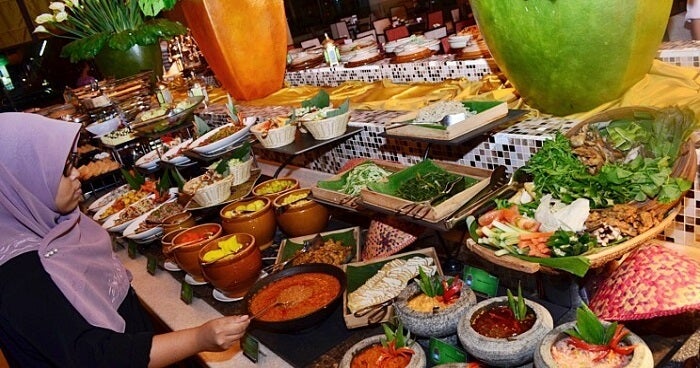M'sian Netizens Are Sharing That They Won't Be Attending Ramadan Buffets, Here's Why - WORLD OF BUZZ