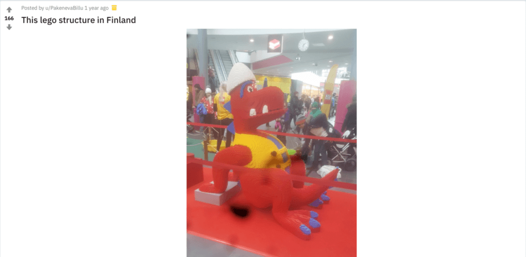 T-rex Statue Allegedly Located in Legoland Malaysia Goes Viral For Its Interesting Pose - WORLD OF BUZZ