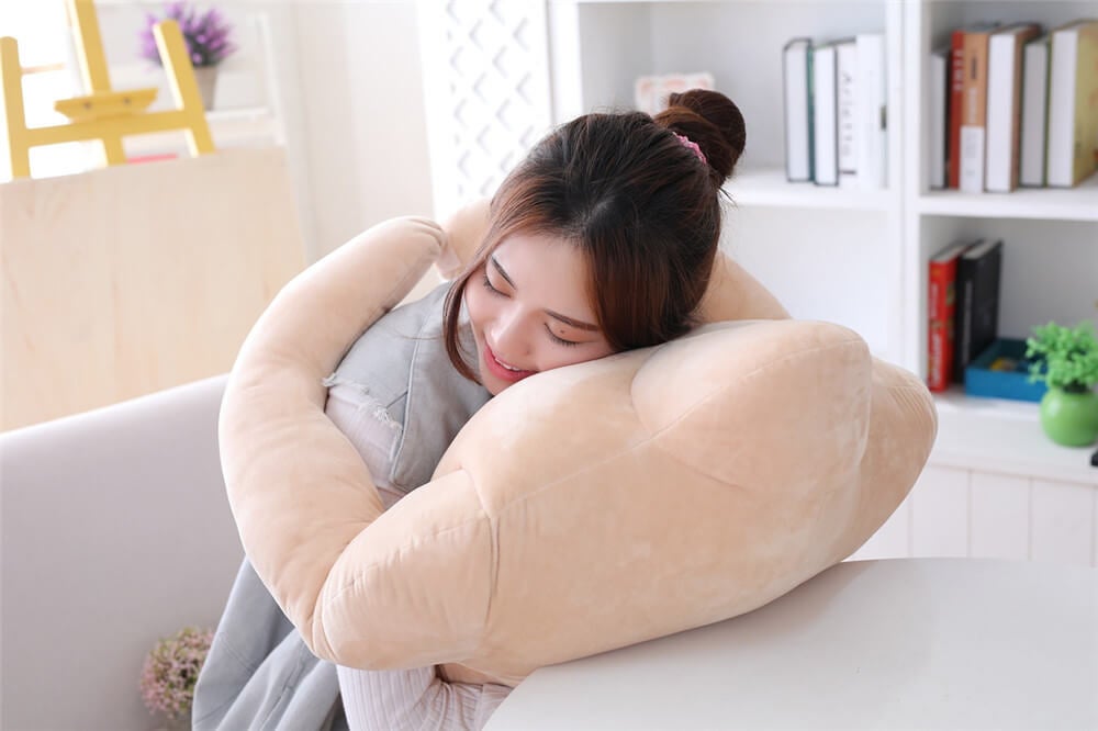 You Can Now Buy a Muscular BF Pillow with Six-Pack Abs For All The Cuddles You Want! - WORLD OF BUZZ 1