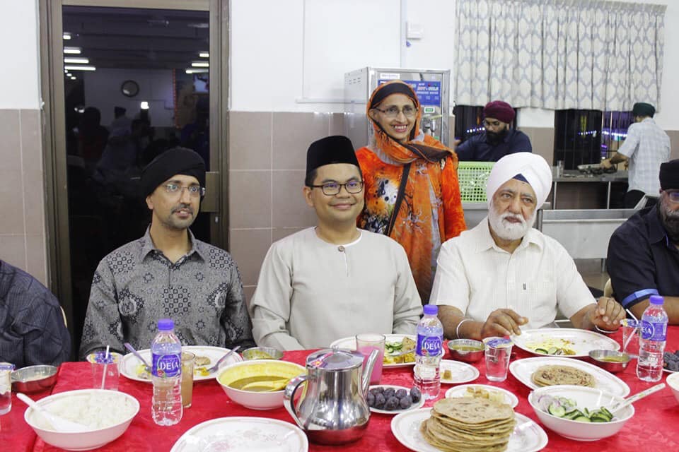 Berbuka Puasa Sikh Temple, Here's What They Are Saying About It - World Of Buzz 3