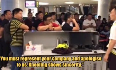 Man Demands Airport Staff To Kneel &Amp; Apologise Because Flights Were Delayed Due To Bad Weather - World Of Buzz