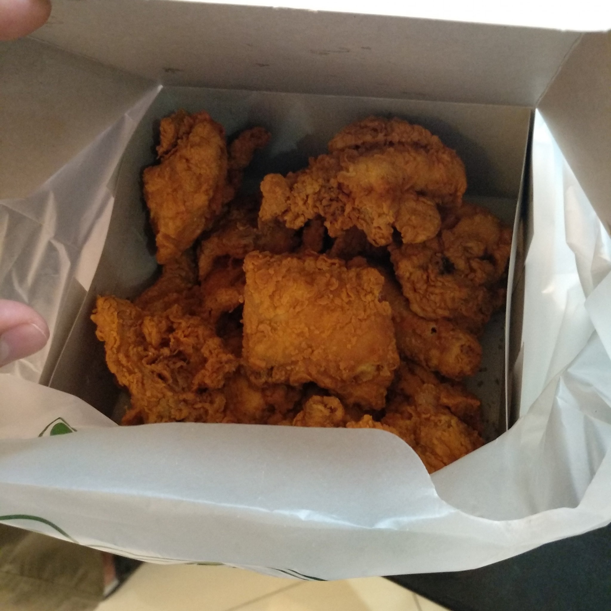 Indonesia Man Buys All The Fried Chicken - World Of Buzz 4