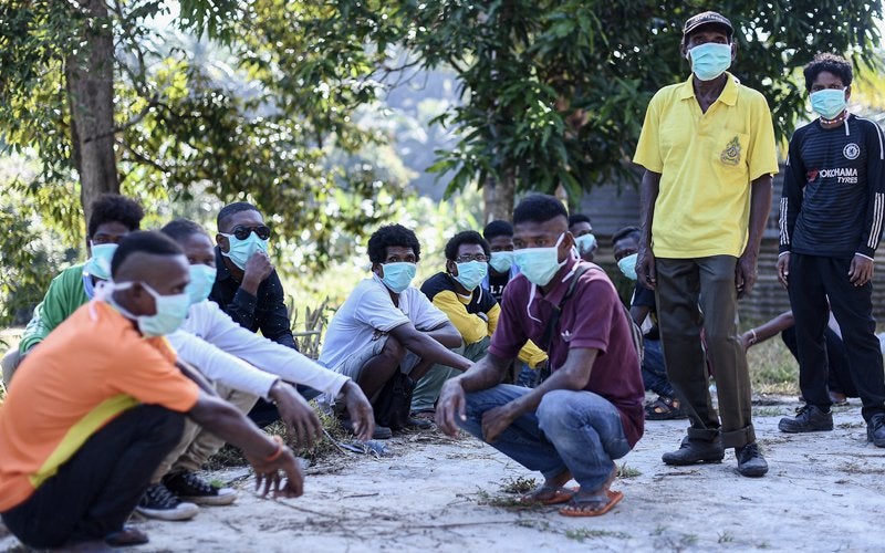 She Watched Her Husband And Three Kids Die From The "Mysterious Illness" Plaguing The Orang Asli Settlement - WORLD OF BUZZ 1