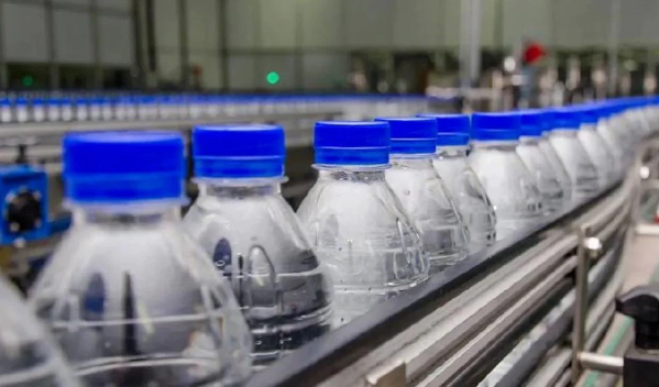 Traces of Faeces Bacteria Found In Malaysian Bottled Water, Triggers Ban In Singapore - WORLD OF BUZZ 1