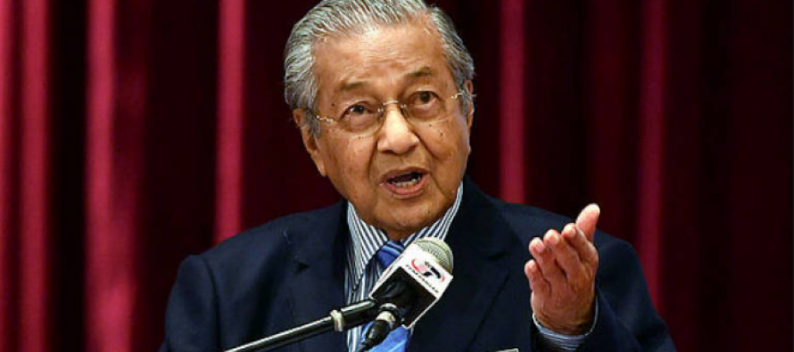 Tun M: "Maybe One Day, You Will Even See Me in an Explicit Photo" - WORLD OF BUZZ