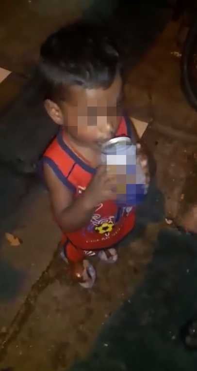 2yo Johor Boy Drinks Alcohol But Mother Says He Did It On His Own, Police Get Involved - WORLD OF BUZZ 2