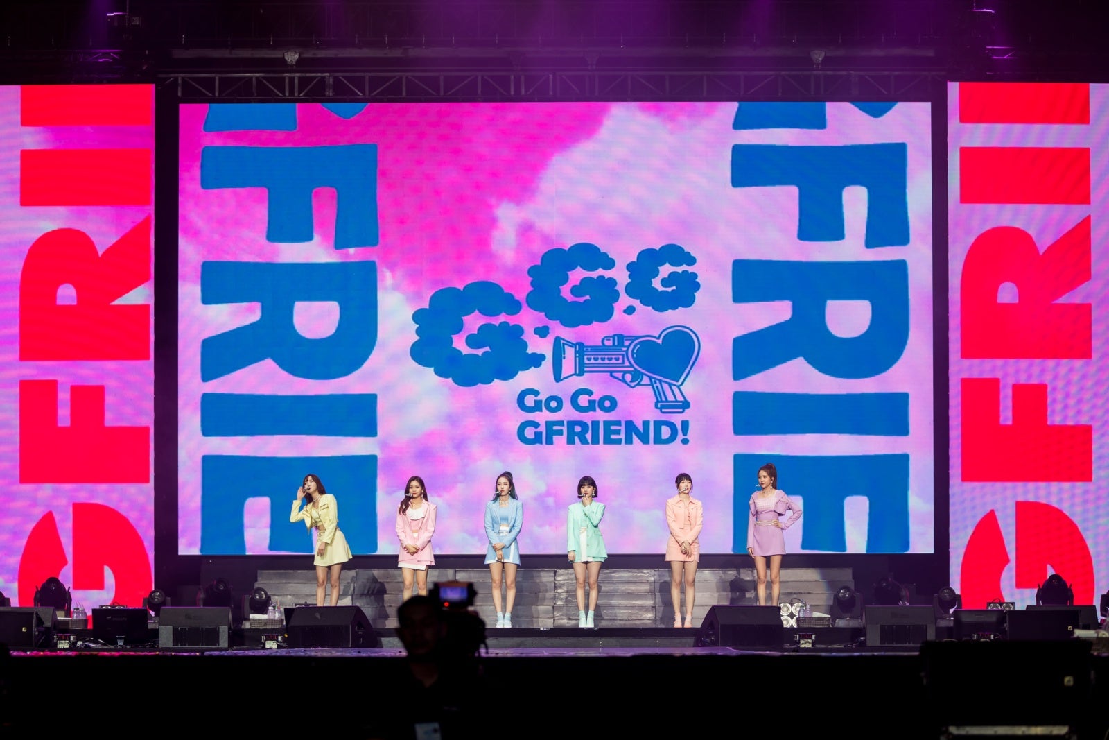 "Baby Sayang, Saya Suka Kamu," GFRIEND Wows Malaysian Fans with BM Phrases During Their Concert - WORLD OF BUZZ 1
