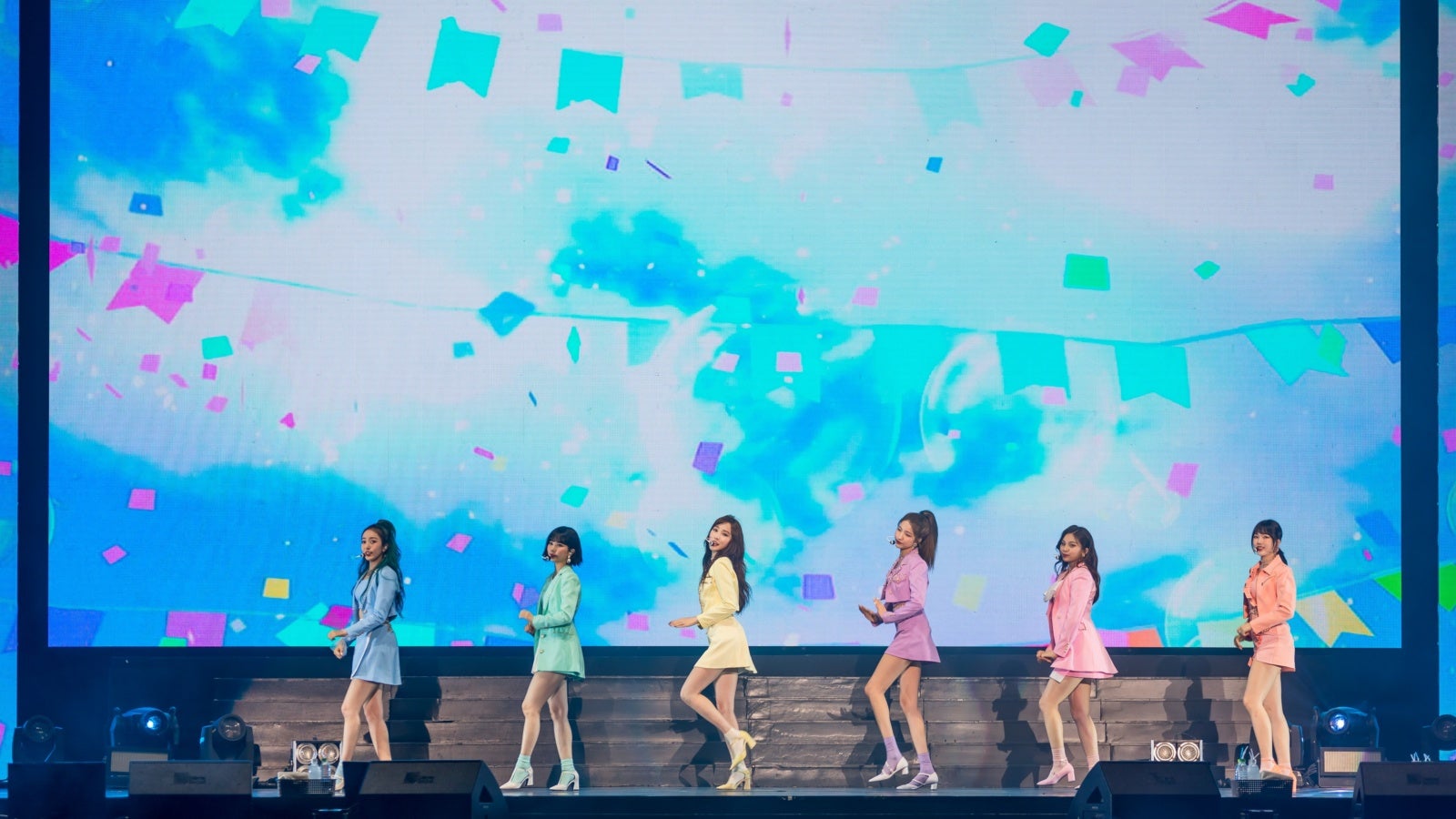 "Baby Sayang, Saya Suka Kamu," GFRIEND Wows Malaysian Fans with BM Phrases During Their Concert - WORLD OF BUZZ