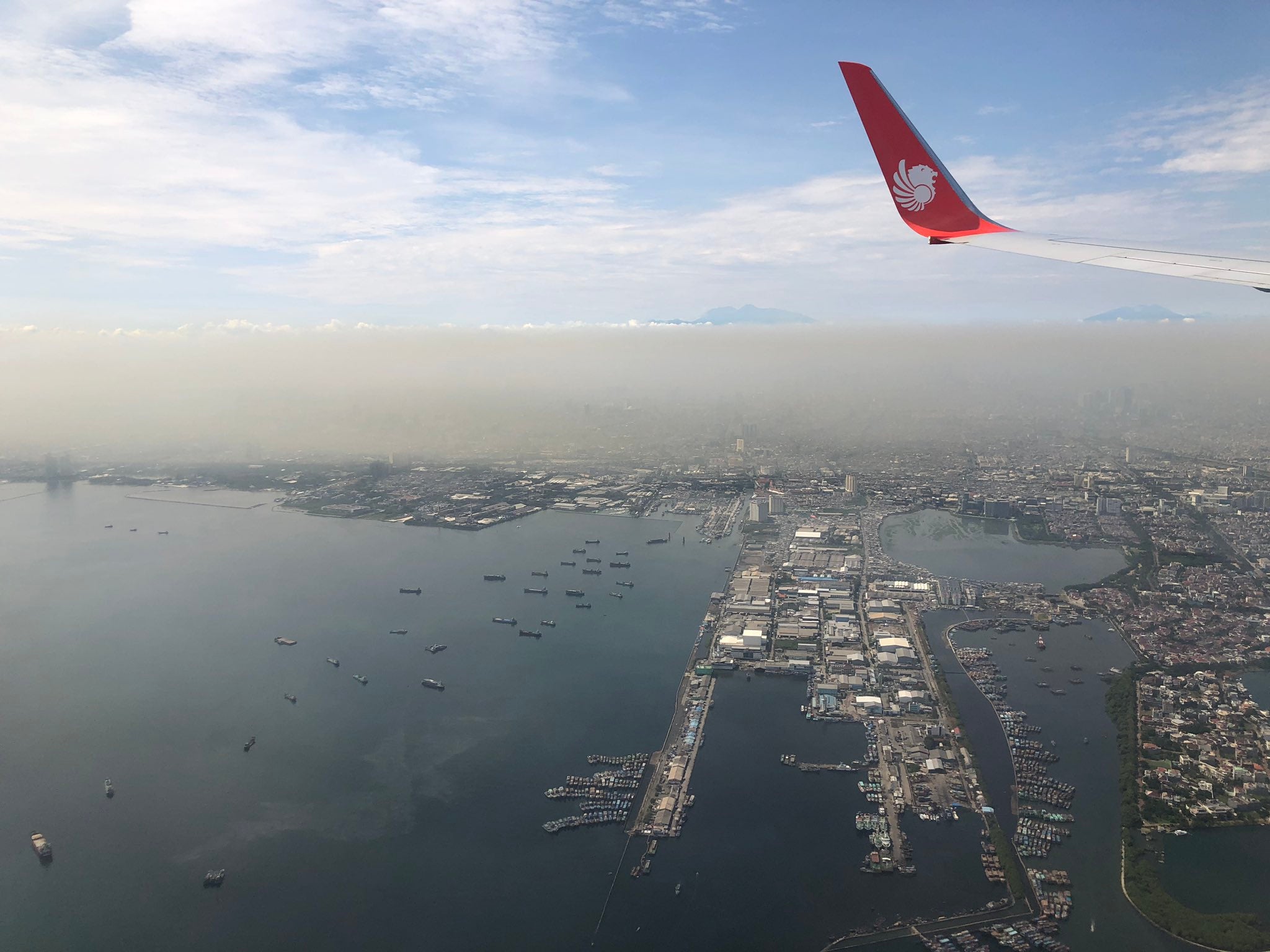 Jakarta Citizens Sues The Government For Air Pollution - WORLD OF BUZZ 1