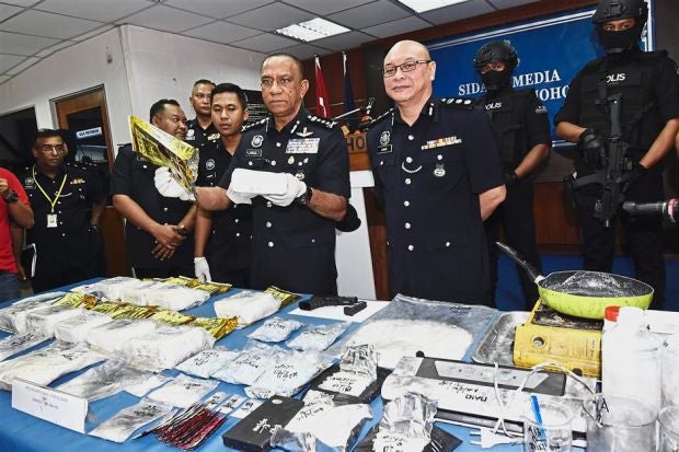 &Quot;M'sia Losing The Narcotics War&Quot; Igp Says, 30 Policemen Arrested This Year For Drug Addiction - World Of Buzz 1