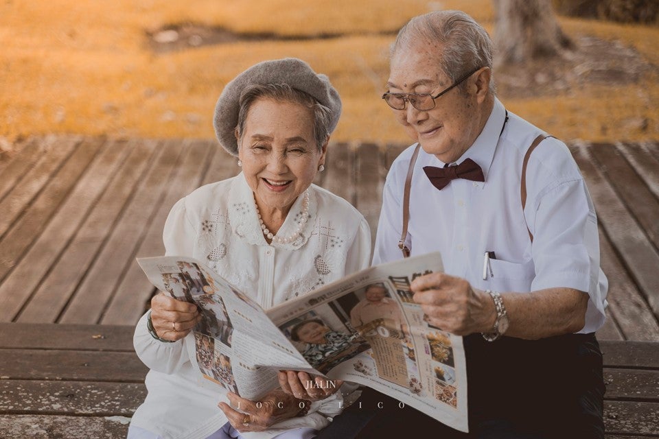 M'sian Couple in Their 90s Has First-Ever Wedding Photoshoot After 66 Years of Marriage & We're Crying - WORLD OF BUZZ