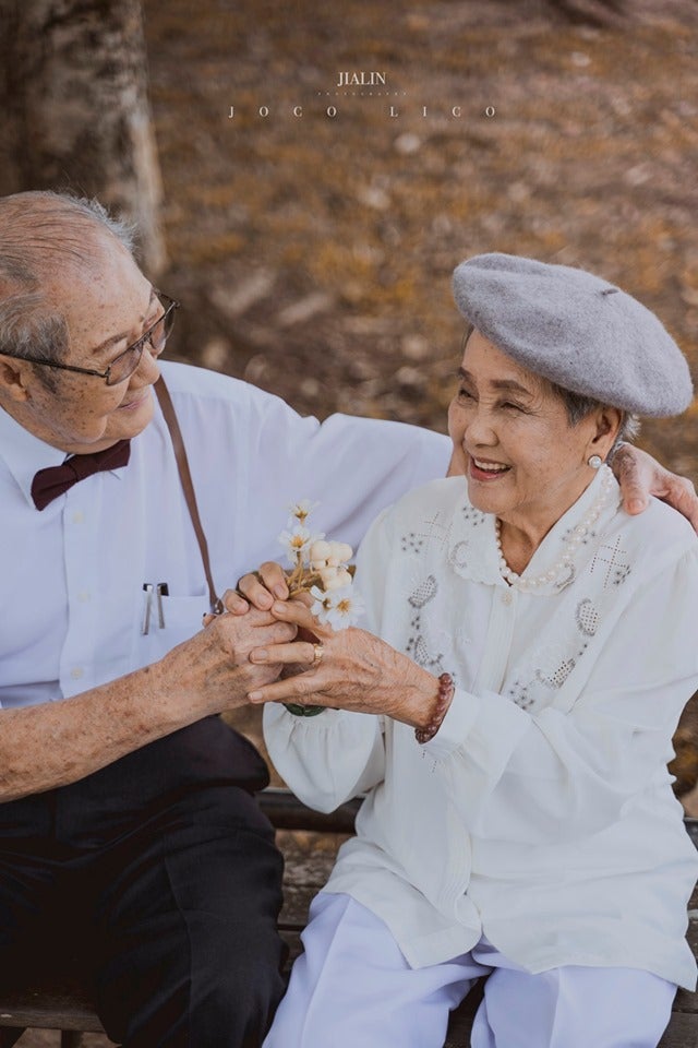 M'sian Couple In Their 90S Has First Wedding Photoshoot After 66 Years Of Marriage &Amp; We're Crying - World Of Buzz 5