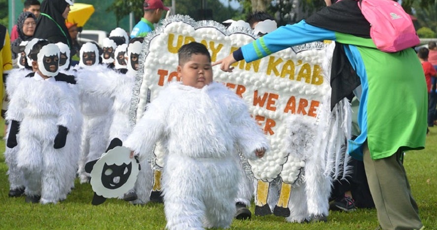 Sandakan Kindergarten Parade Melts Netizens' Heart With Too Much Cuteness! - World Of Buzz 1
