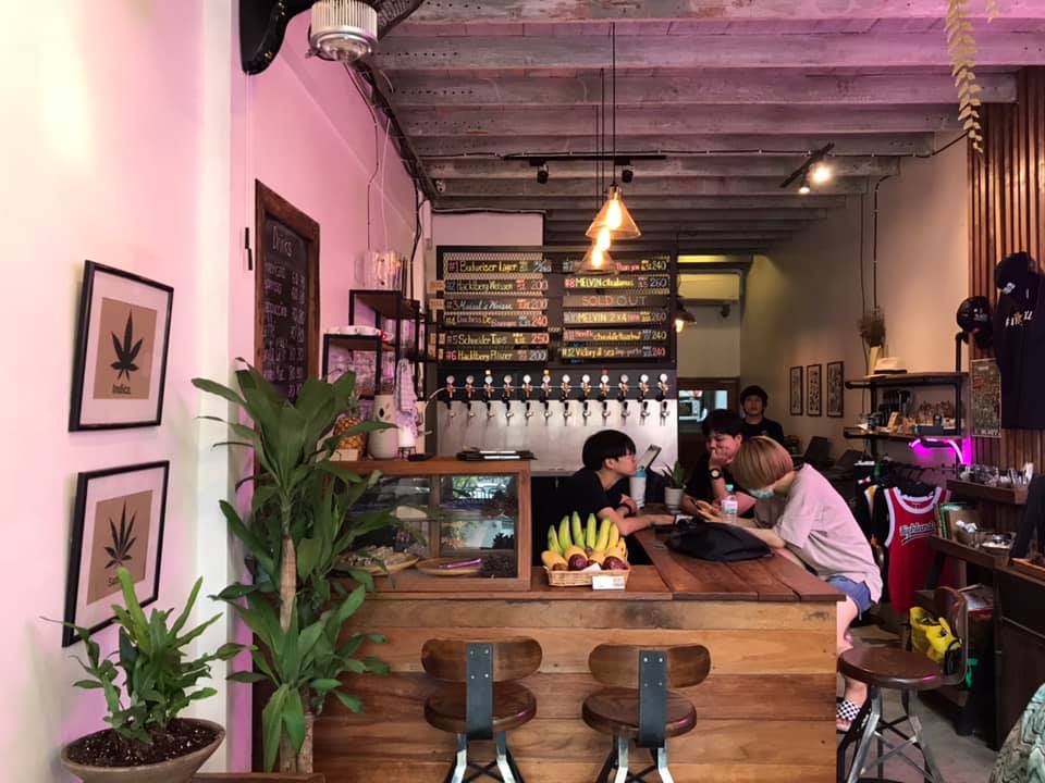 There's a Marijuana-Themed Cafe in Bangkok & It's The First In the Country! - WORLD OF BUZZ 3