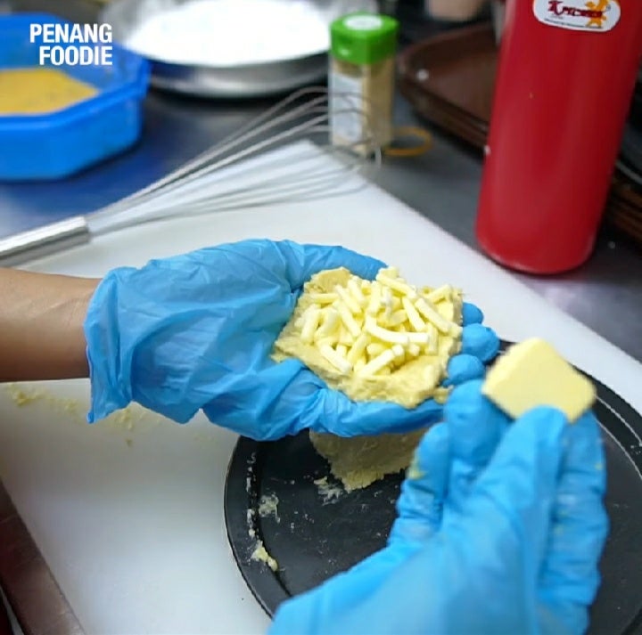Viral Musang King Durian Burger in Penang? Have We Gone Too Far? - WORLD OF BUZZ 1