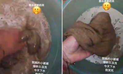 Water Turns Muddy Brown When Girl Washes Bantal Busuk That Hasn'T Been Cleaned For Over 10 Years - World Of Buzz 2