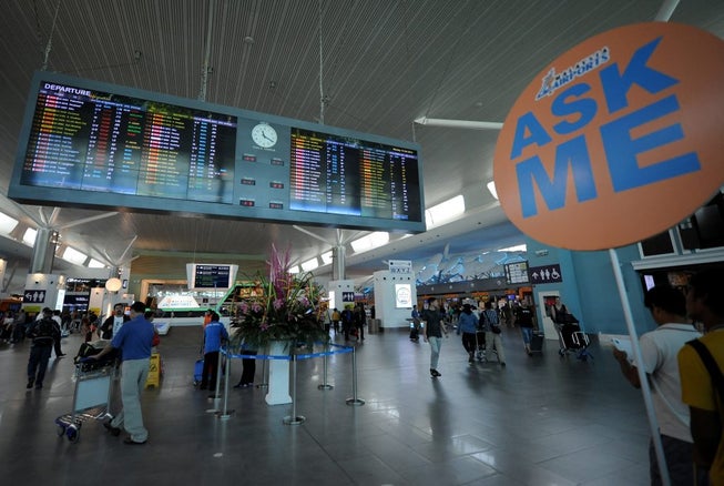 20 Flights Delayed In Klia Due To System Issues, Passengers Advised To Reach Klia &Amp; Klia2 4 Hours Earlier - World Of Buzz 2